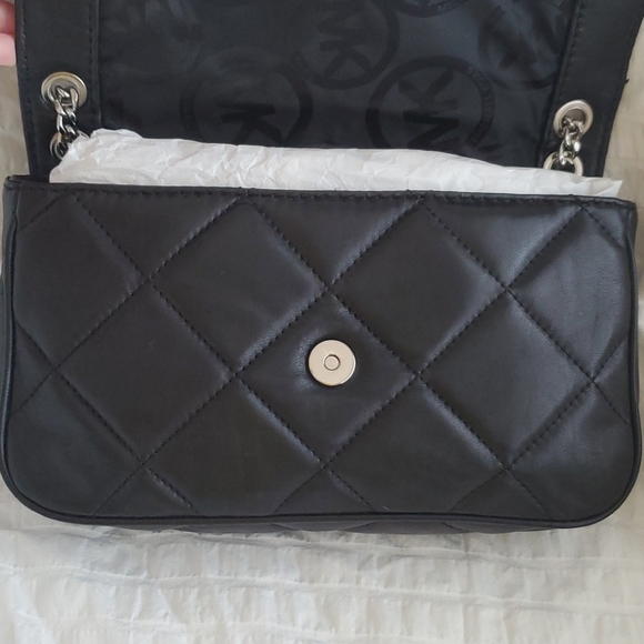 MK Michael Kors Hamilton Leather Clutch Handbag - Picture 14 of 16